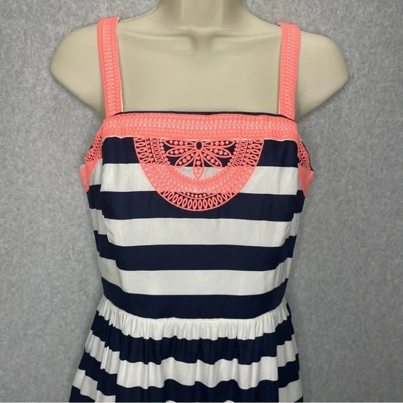 Vineyard Vines Nautical Navy Blue White Striped Embroidered Trim Dress - Picture 10 of 12